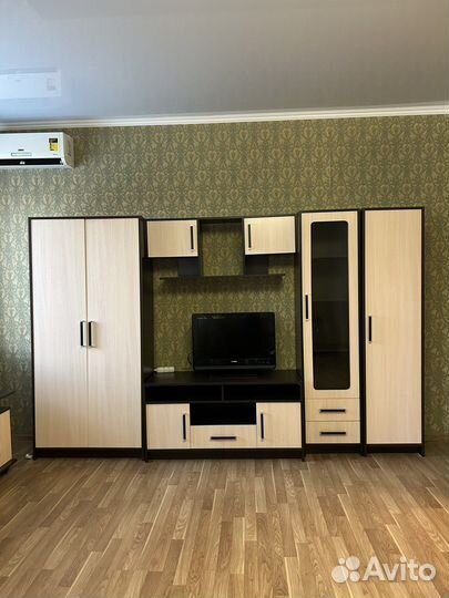 Стенка горка в гостиную