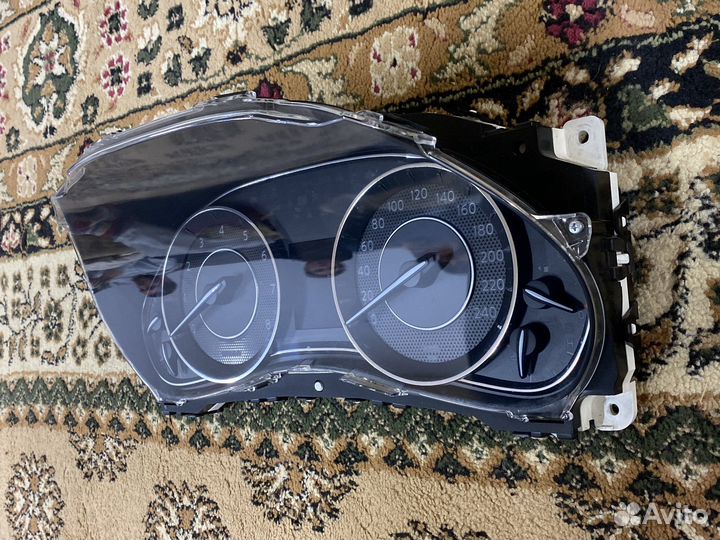 Nissan Patrol Y62 Понель приборов