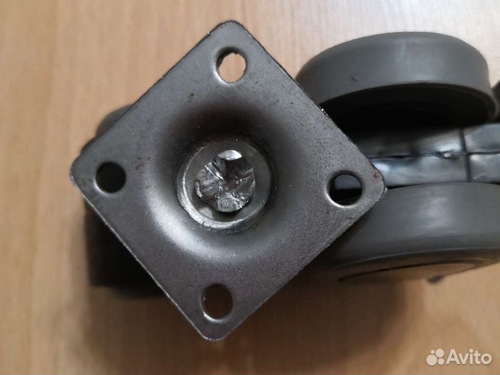 Колесо мебельное