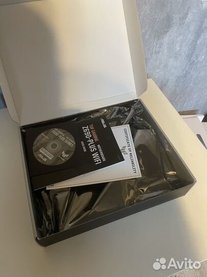 Материнская плата asus TUF gaming Z690-plus wifi