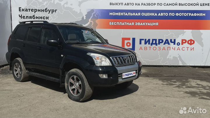 Плафон салонный задний Toyota Land Cruiser Prado (J120) 81240-33030-B2