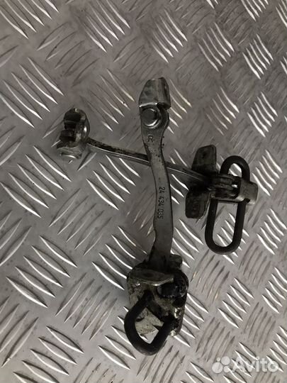 Ограничитель передней двери Astra G