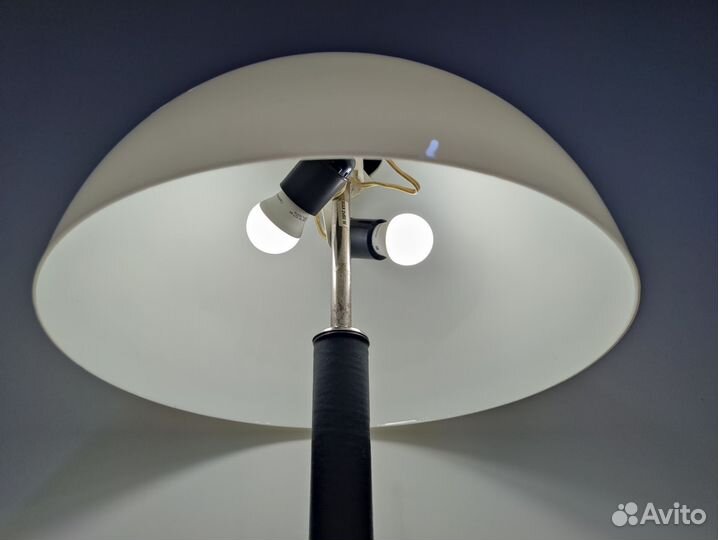 Лампа настольная Estoplast