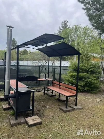 Мангал с крышей