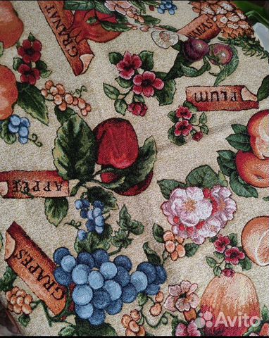 Скатерть гобеленовая