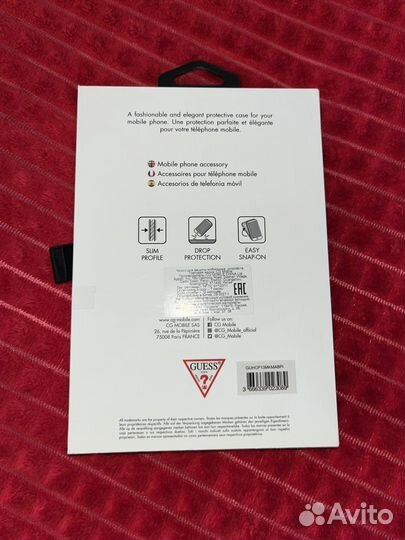 Чехол на iPhone 13 guess