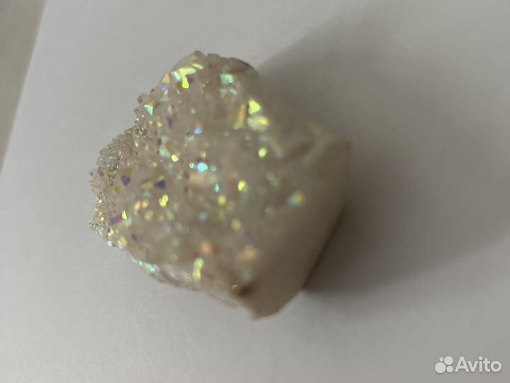 Драгоценый камень