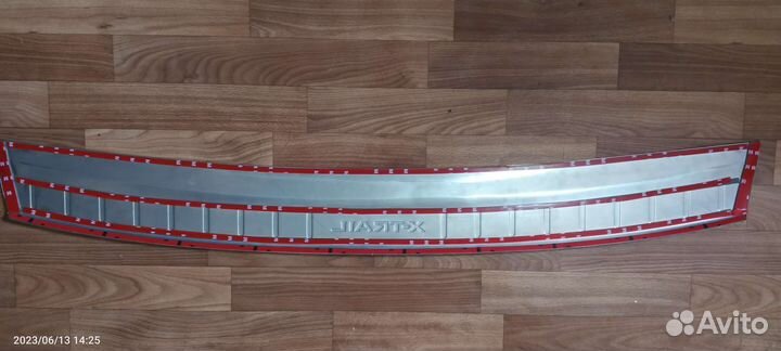 Накладка на бампер на Nissan X-Trail T32