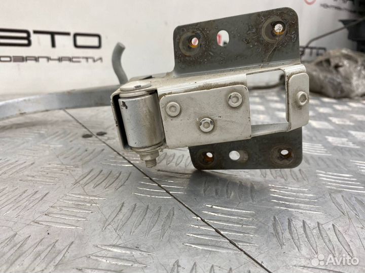 Б/У петля крышки багажника задний левый Volkswagen