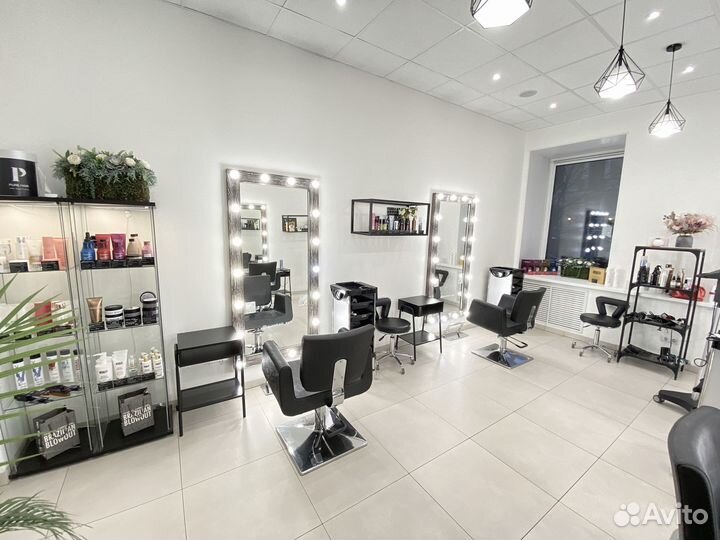 Администратор салона красоты