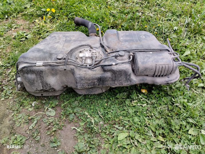Бензобак Лада Гранта