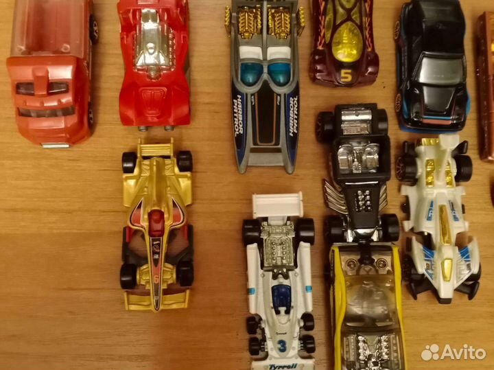 Hot wheels машинки