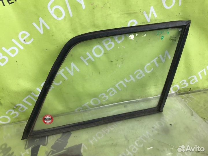 Стекло кузовное глухое правое Ваз 2104 1.5