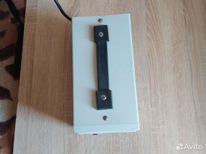 Автоматический стабилизатор напряжения