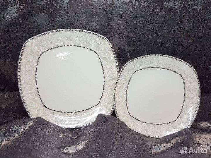 Набор тарелок