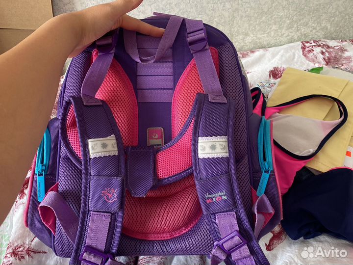 Школьный рюкзак с ортопедической спинкой