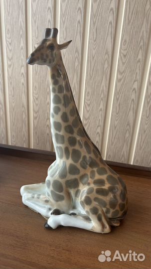 Статуэтка фарфор жираф