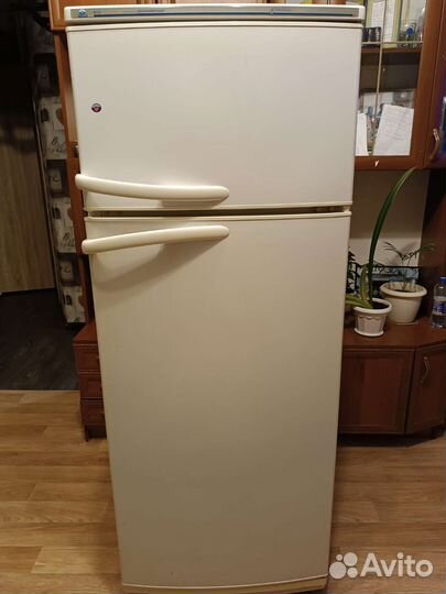 Холодильник атлант бу