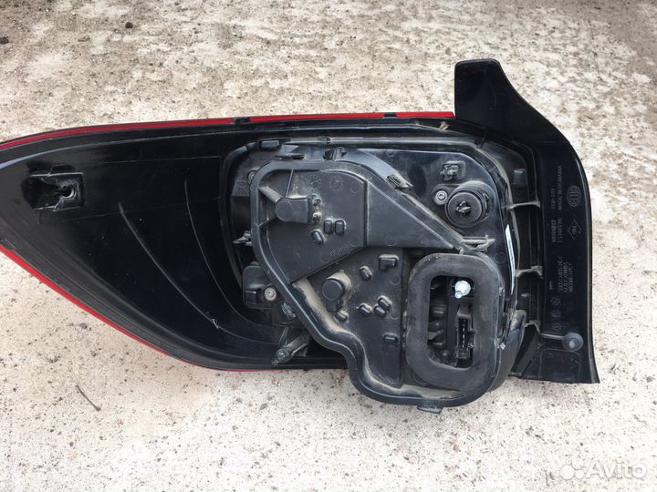 Фонарь задний правый renault logan 2