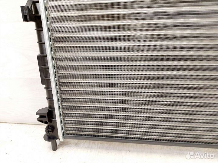 Радиатор охлаждения Ford Transit Connect 1,8дизель