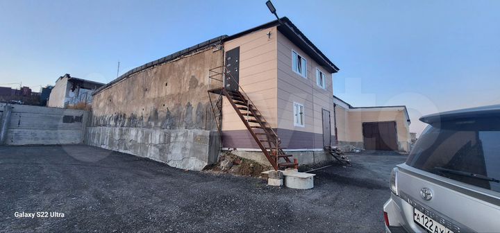 Производство, 1400 м²