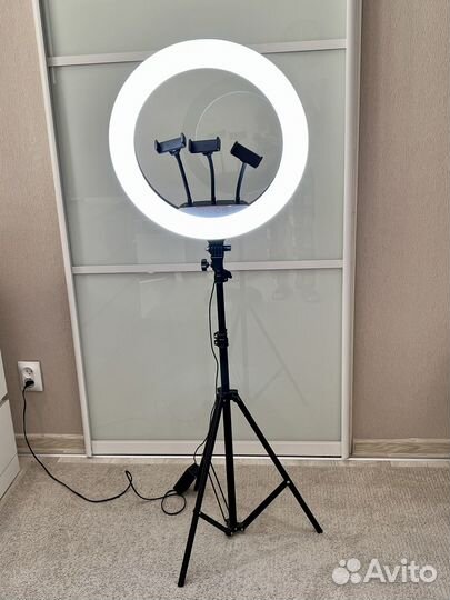 Кольцевая лампа 45 см бу