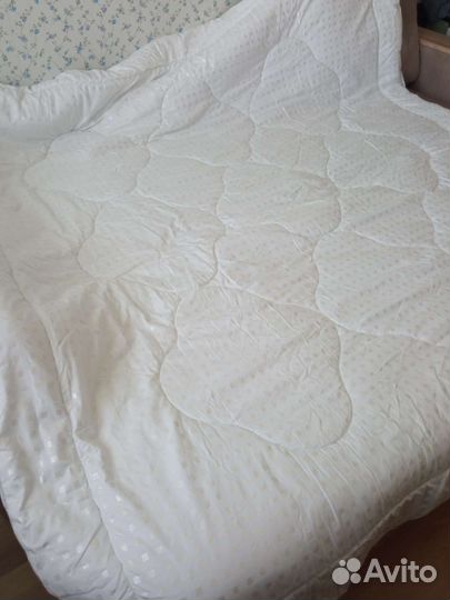 Одеяла зимние 220*205 и 1,5 сп. Лебяжий пух иск
