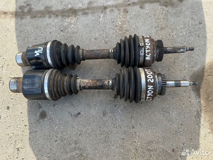 Привод (полуось) передний SsangYong Actyon Sports