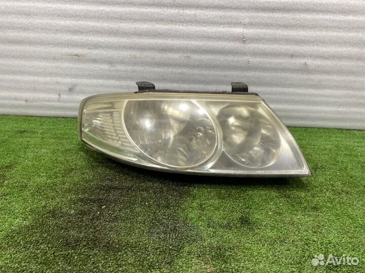 Фара галогеновая передняя правая Nissan Almera