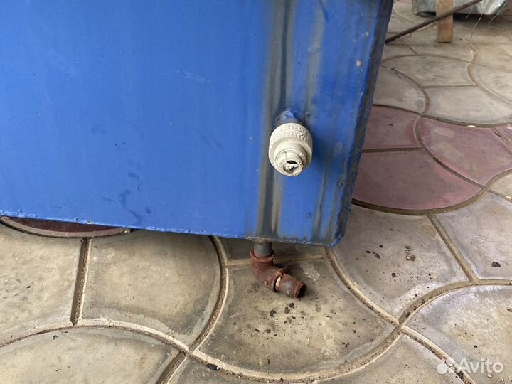 Бак из нержавеющей стали