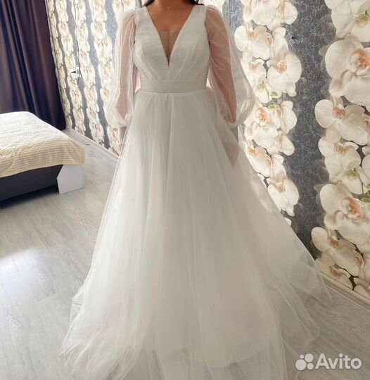 Свадебное платье