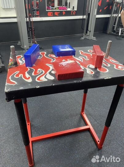 Стол для армрестлинга