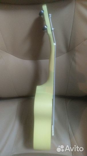 Гитара укулеле