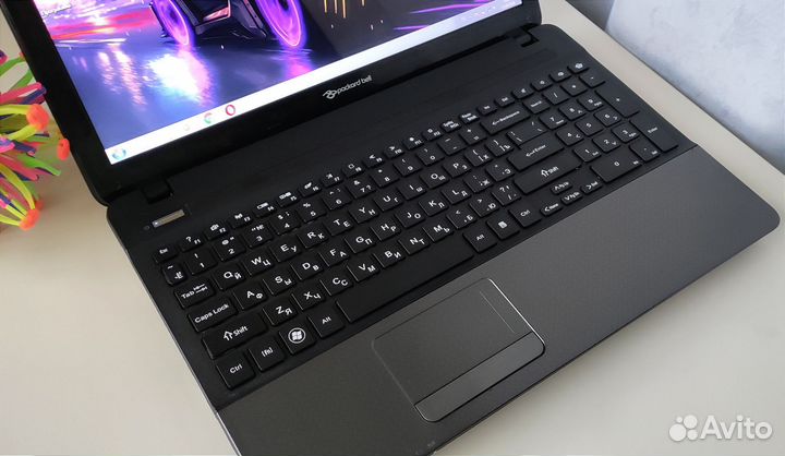 Ноутбук Acer i7/2 видеокарты/ssd