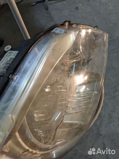 Рено логан 1 ф2. Фара передня правая оригинал