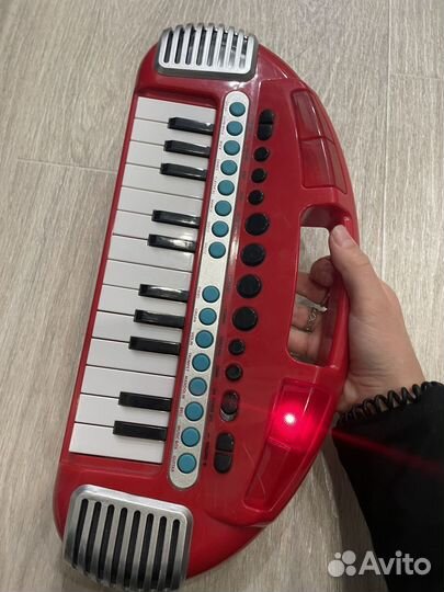 Детское музыкальное пианино