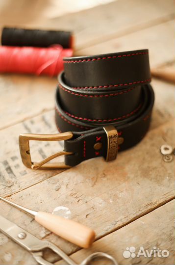 Мужской кожаный ремень ручной работы