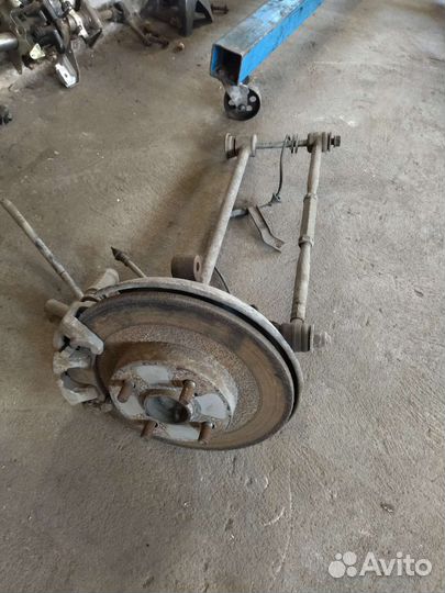 Задние дисковые тормоза Toyota AE101,110,111