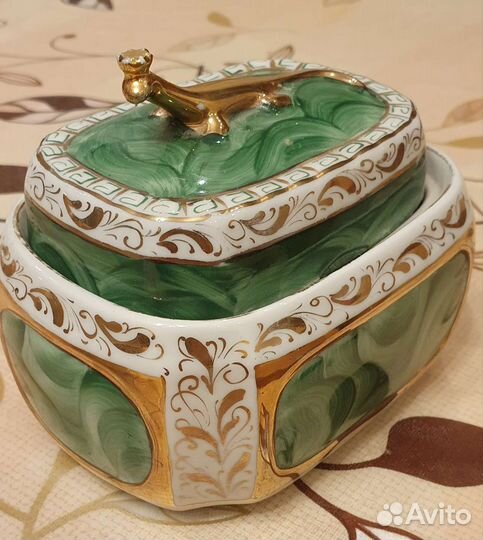 Фарфоровая статуэтка, шкатулка СССР дулево,сысерть