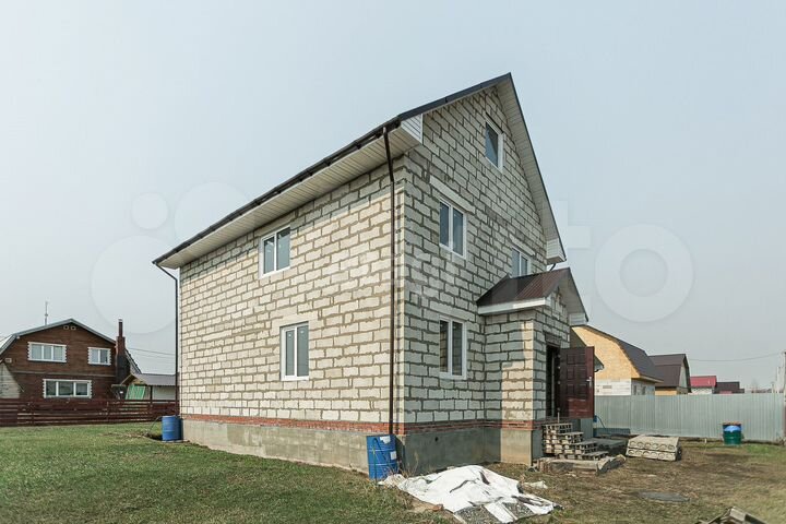 Дом 140 м² на участке 6 сот.