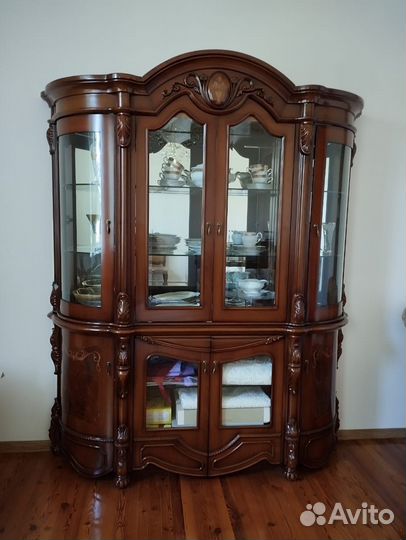 Буфет горка