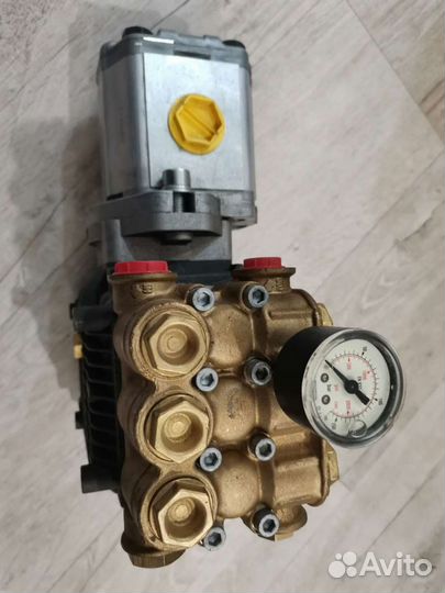 Wirtgen насос 2117460