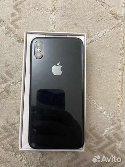 iPhone X, 64 ГБ