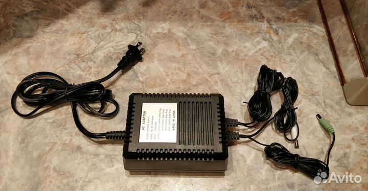 Универсальный блок питания Schiit на 4 устройства