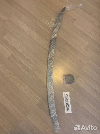 Лип-спойлер, эмблема, буквы черные Skoda rapid