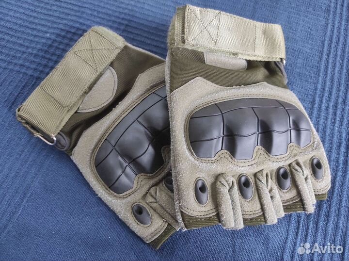 Перчатки с защитой костяшек