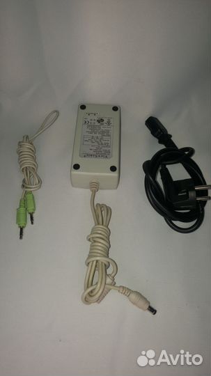 Монитор Viewsonic VE150m с встроенными динамиками