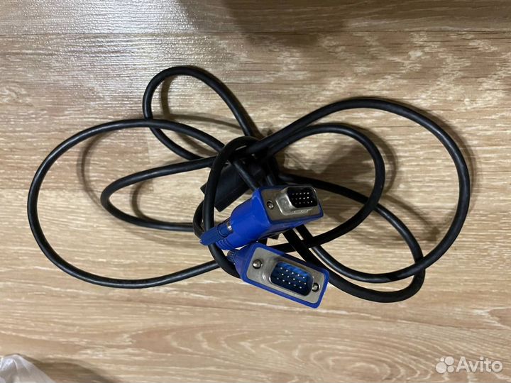 Кабель VGA