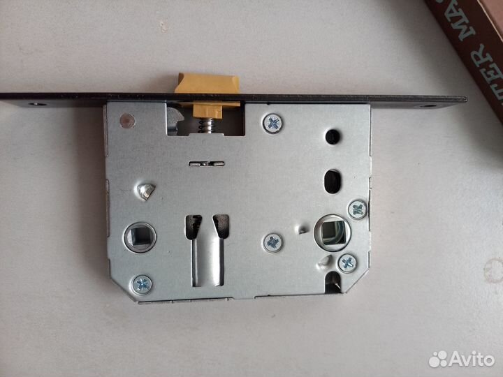 Замок дверной, новый