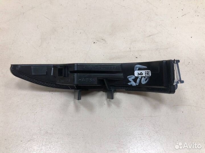 Повторитель указателя поворота в зеркало левый